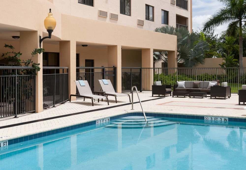 Courtyard By Marriott Miami At Dolphin Mall Sweetwater Екстериор снимка