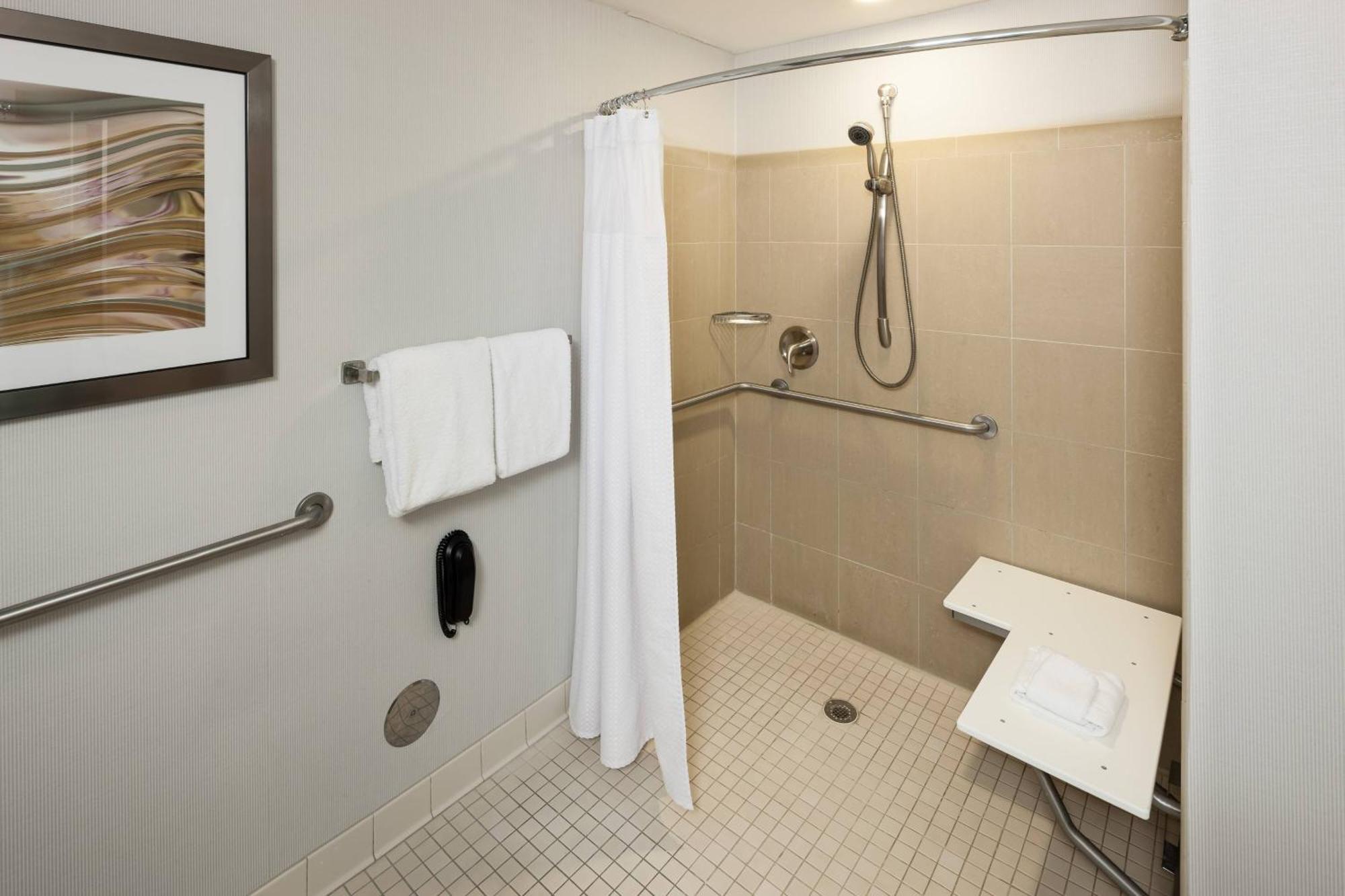 Courtyard By Marriott Miami At Dolphin Mall Sweetwater Екстериор снимка